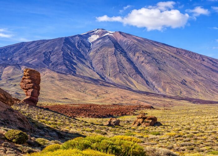 Teide rahvuspargi ekskursioon viib teid mugavalt Euroopa ühte külastatuimasse rahvusparki. Tegemist on grupiekskursiooniga, kus teid saadab ametlik giid, kes tutvustab Teide vulkaanilist maastikku, selle kujunemislugu ja eripära.