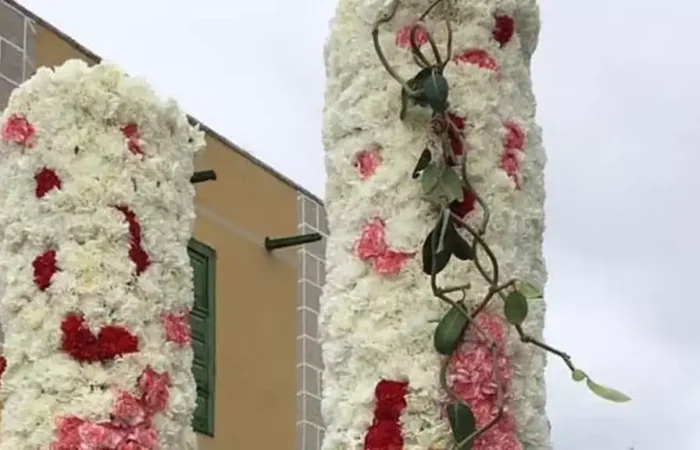 Iga-aastane lihavõttepühade ajal toimuv lilleinstallatsioonide festival Pascua Florida Guia de Isoras Tenerifel