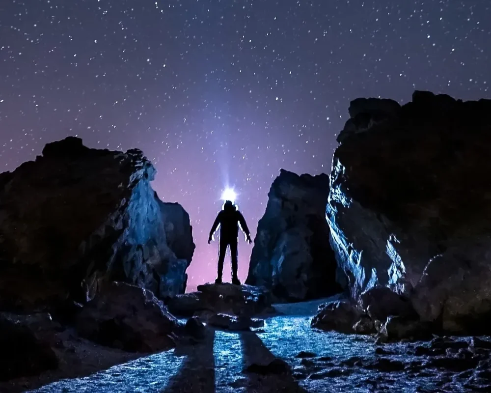 Tähevaatlus vulkaani jalamil