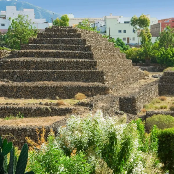 Güimari püramiidid, Thor Heyardahl