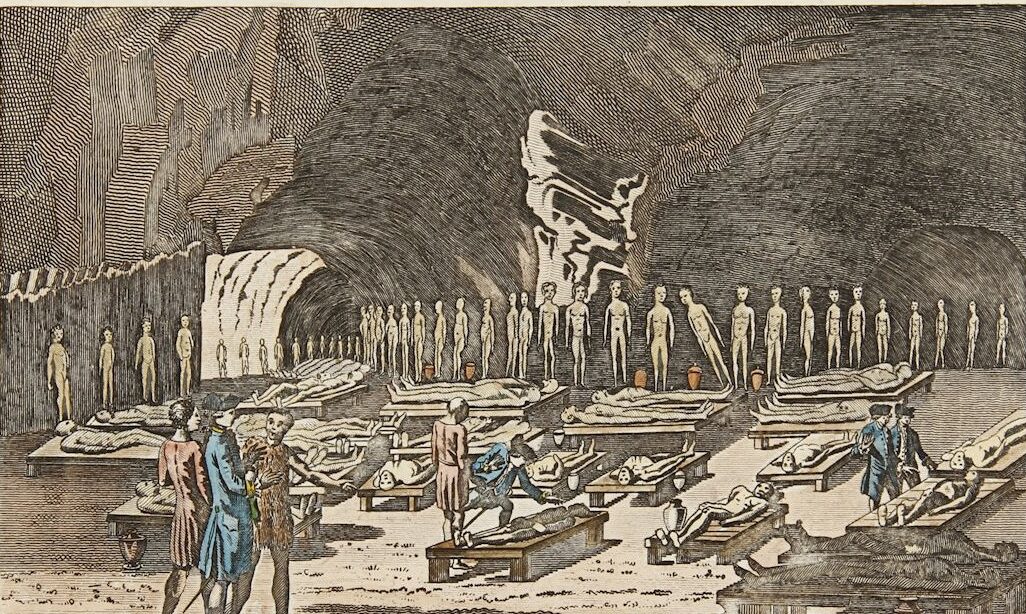 TUHANDE MUUMIA KOOBAS