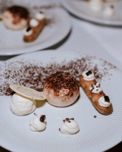 Scandal dinner show menüü