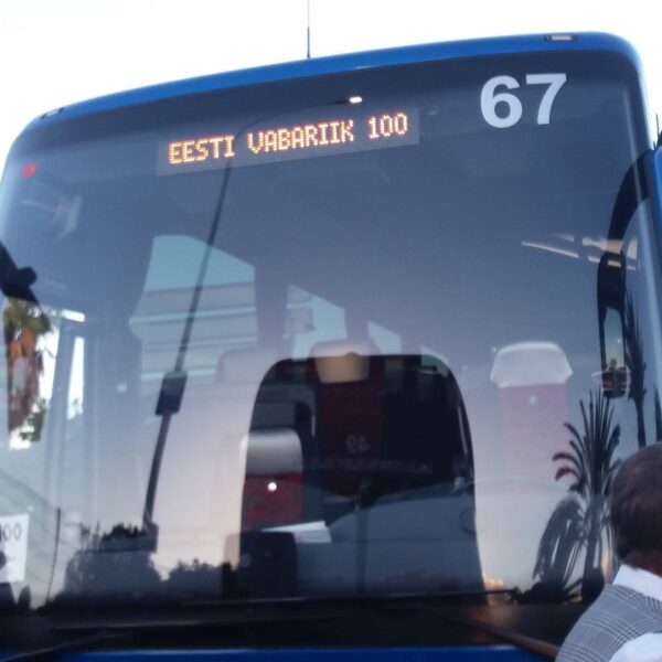 ew100 Tenerifel-peoliste buss