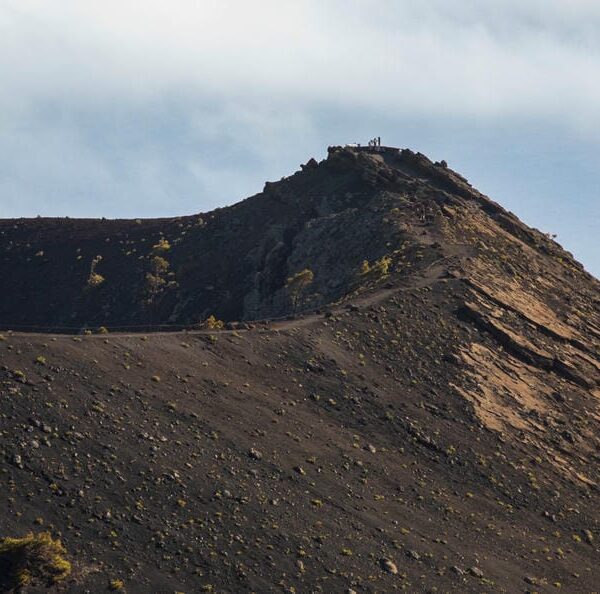 Kanaari saared ruudi kivinurm 143