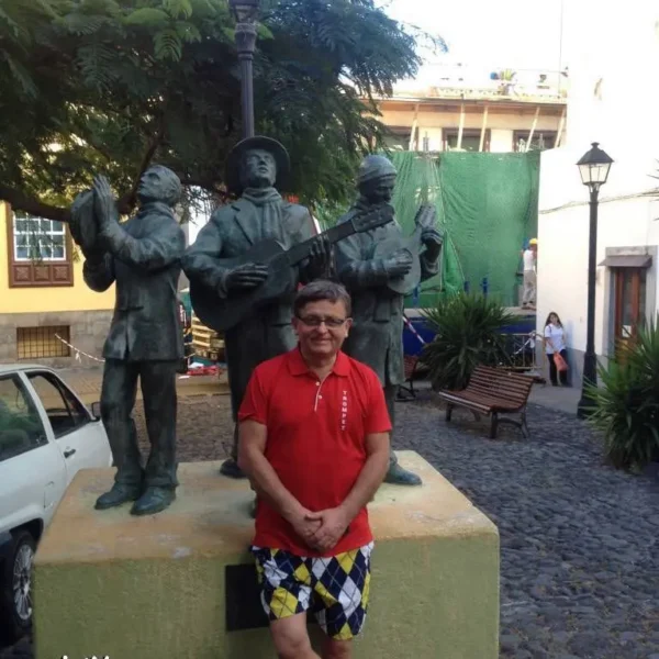 Kunstiteos ja turismimagnet Tenerifel.