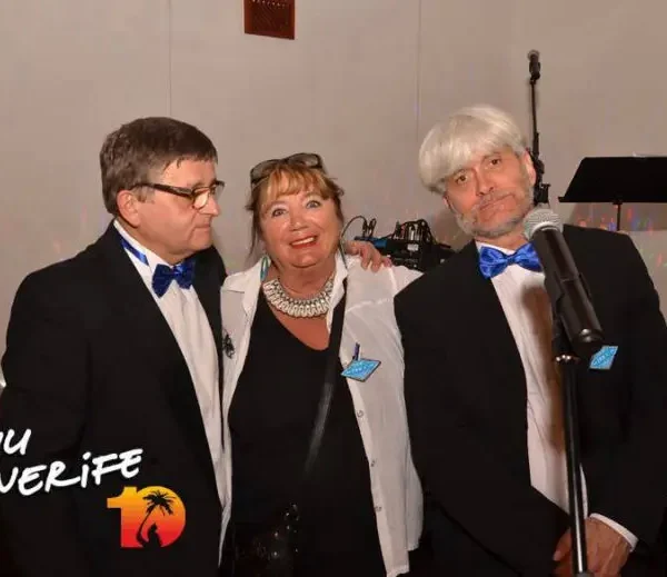 Tenerife Kompass logo with Minu Tenerife event in the background.