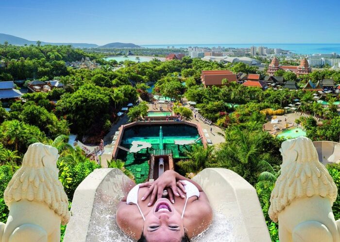 Siam Park Tenerife – maailma parim veepark Tai teemalise kujunduse ja suurte lainebasseinidega