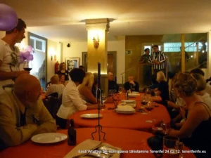 Tenerife kompass, rahvusvaheline kogunemine ja sõbralik õhkkond.