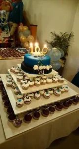 Kohandatud sünnipäevatort ja magustoidud Tenerife saarel.