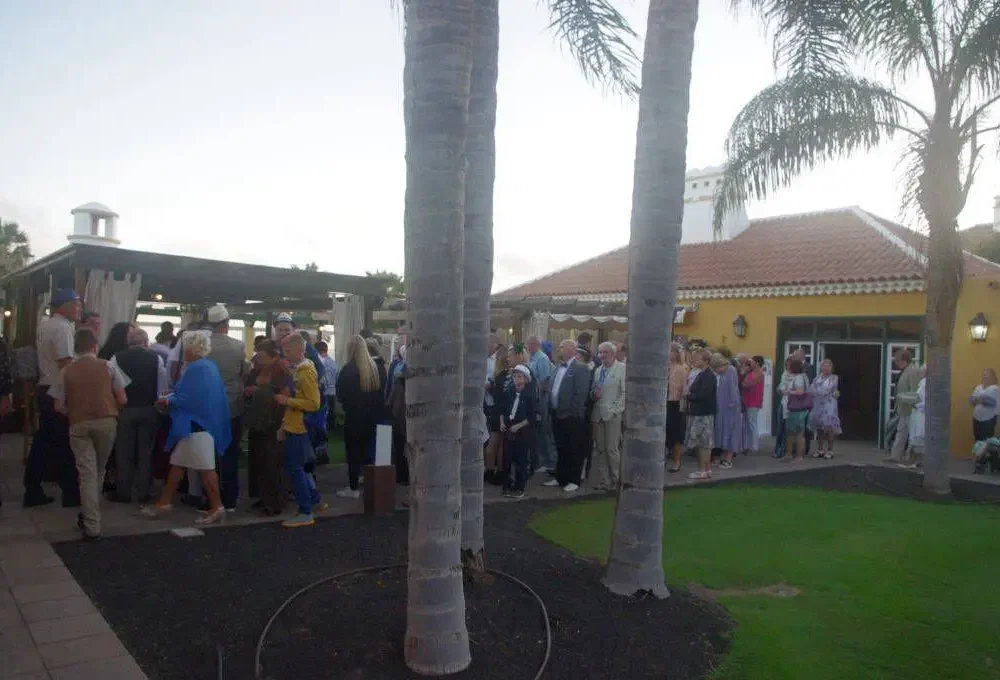 Tenerife Eestlased kogunevad väljas, soe kliima ja sõbralik õhkkond.