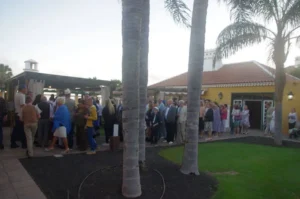 Tenerife Eestlased kogunevad väljas, soe kliima ja sõbralik õhkkond.