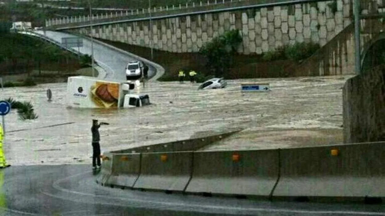 TROOPILISED TORMID TENERIFEL