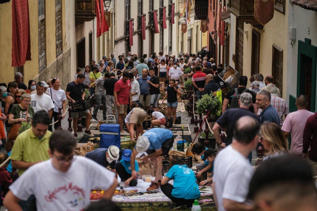 Eriekskursioon La Orotavasse vaatama lille- ja liivavaipu