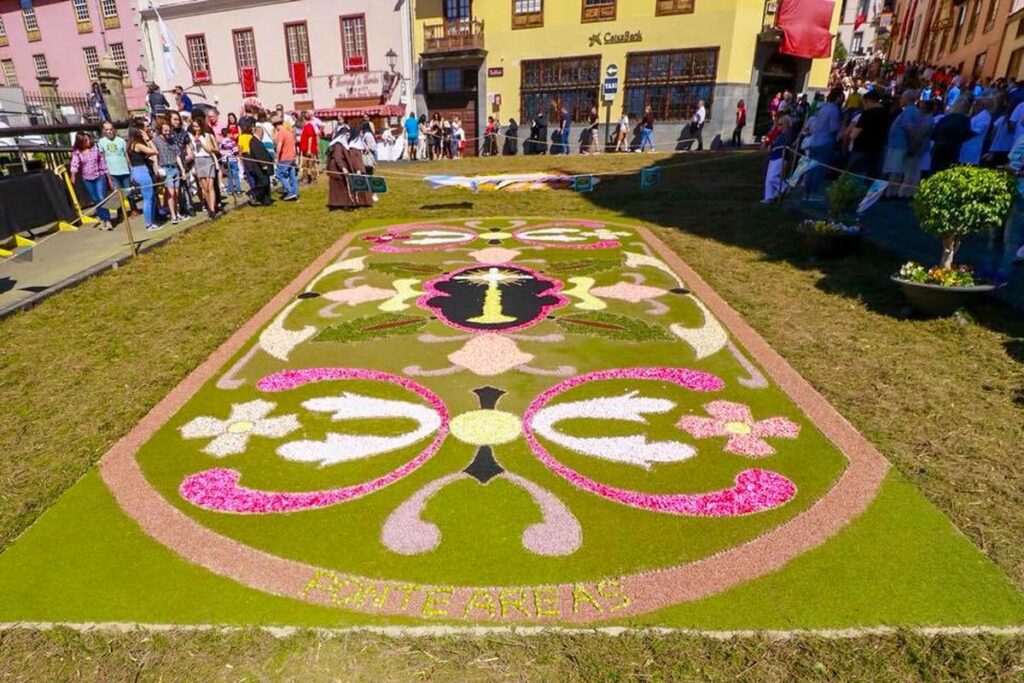 Eriekskursioon La Orotavasse vaatama lille- ja liivavaipu