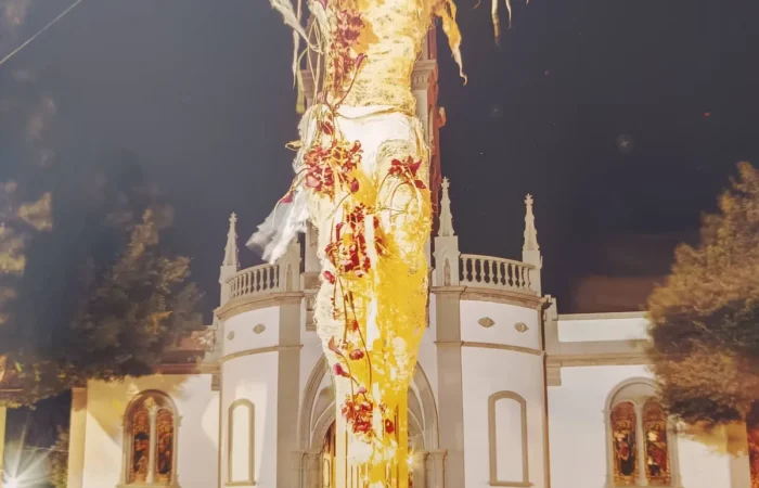 Iga-aastane lihavõttepühade ajal toimuv lilleinstallatsioonide festival Pascua Florida Guia de Isoras Tenerifel