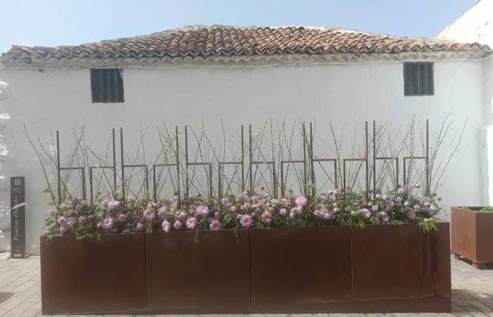 Iga-aastane lihavõttepühade ajal toimuv lilleinstallatsioonide festival Pascua Florida Guia de Isoras Tenerifel