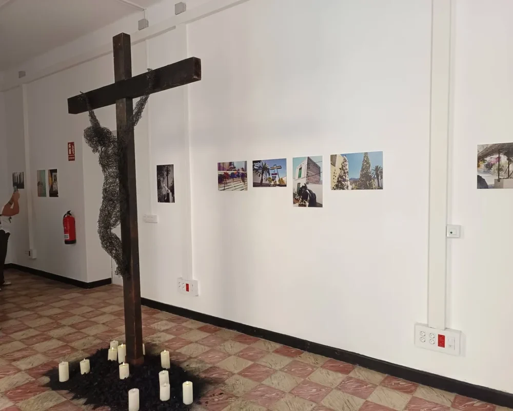 Iga-aastane lihavõttepühade ajal toimuv lilleinstallatsioonide festival Pascua Florida Guia de Isoras Tenerifel