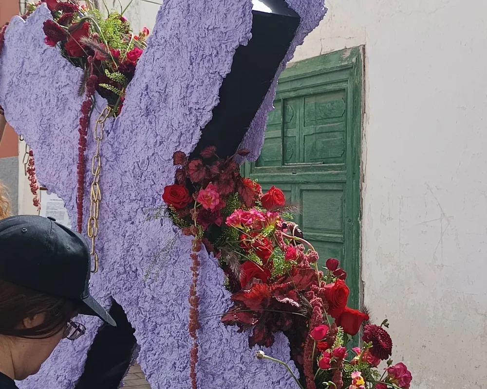 Iga-aastane lihavõttepühade ajal toimuv lilleinstallatsioonide festival Pascua Florida Guia de Isoras Tenerifel