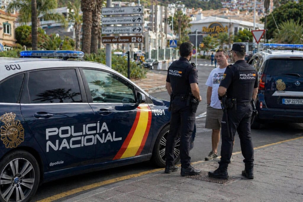 Politesi Tenerifel - Ärge jätke autosse mitte midagi väärtuslikku. Ka pagasiruumi mitte.