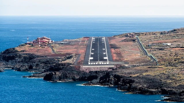 El Hierro lennuväli ja lennujaam