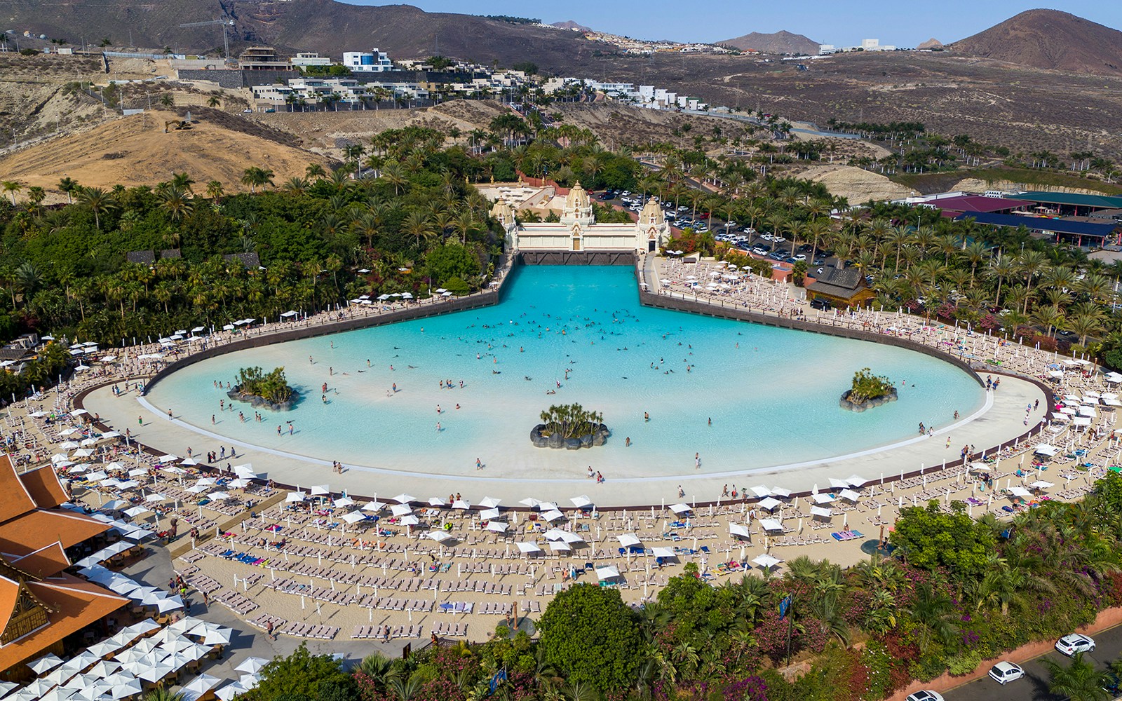 Siam Beach rand ja Wave Palace kunstlained