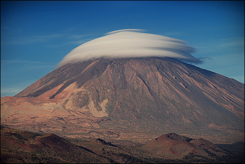 Teide läätspilv ehk sombreero