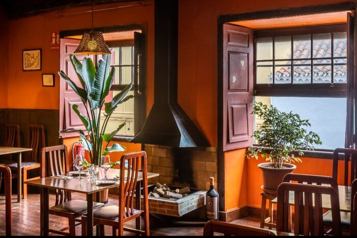 Yerbabuena housebar